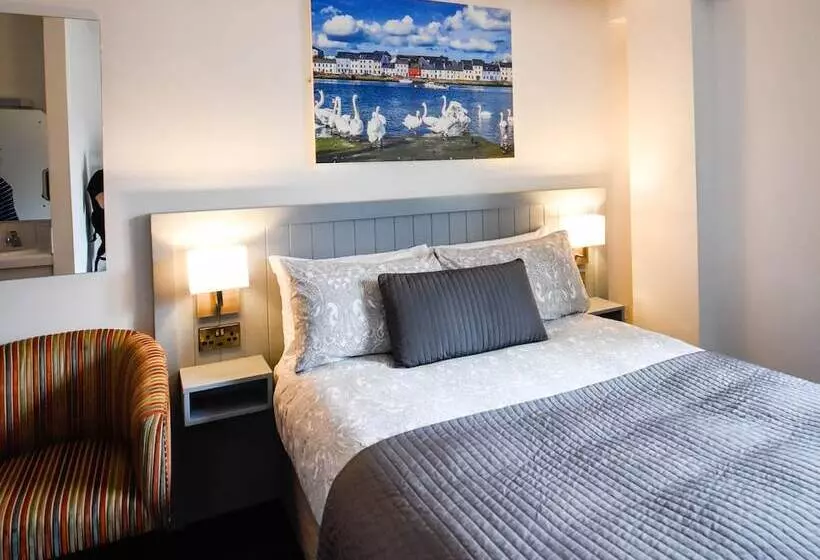 اتاق استاندارد, Kinlay Hostel Eyre Square