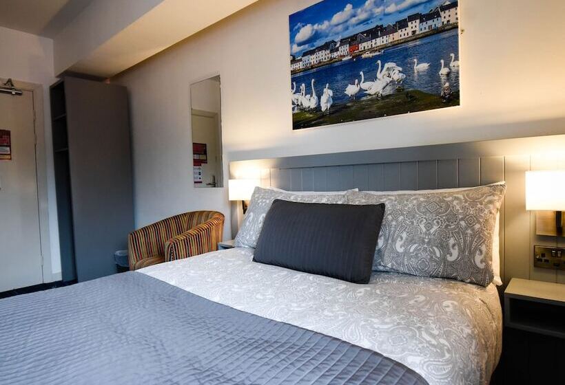 اتاق استاندارد, Kinlay Hostel Eyre Square