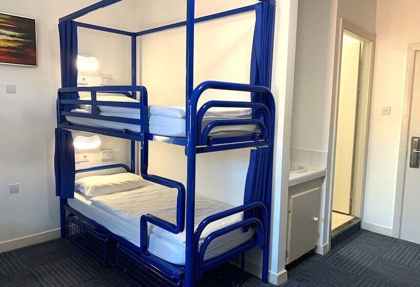 تختخواب در اتاق مشترک, Kinlay Hostel Eyre Square