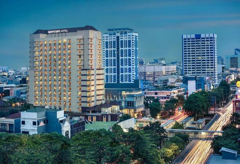 Quarto superior, Mercure Jakarta Kota