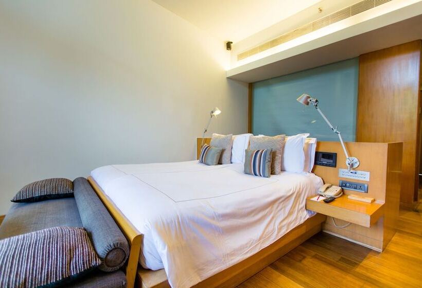 اتاق لوکس با چشم‌انداز باغ, Taj Fisherman’s Cove Resort & Spa, Chennai