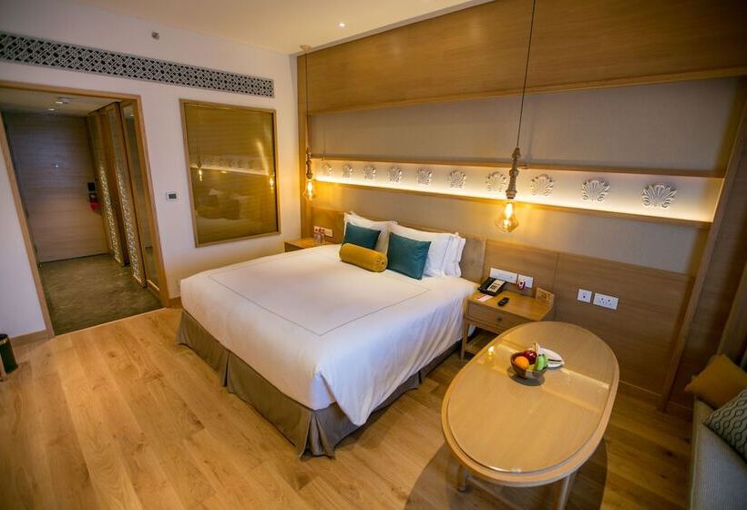 Номер Superior, Taj Fisherman’s Cove Resort & Spa, Chennai