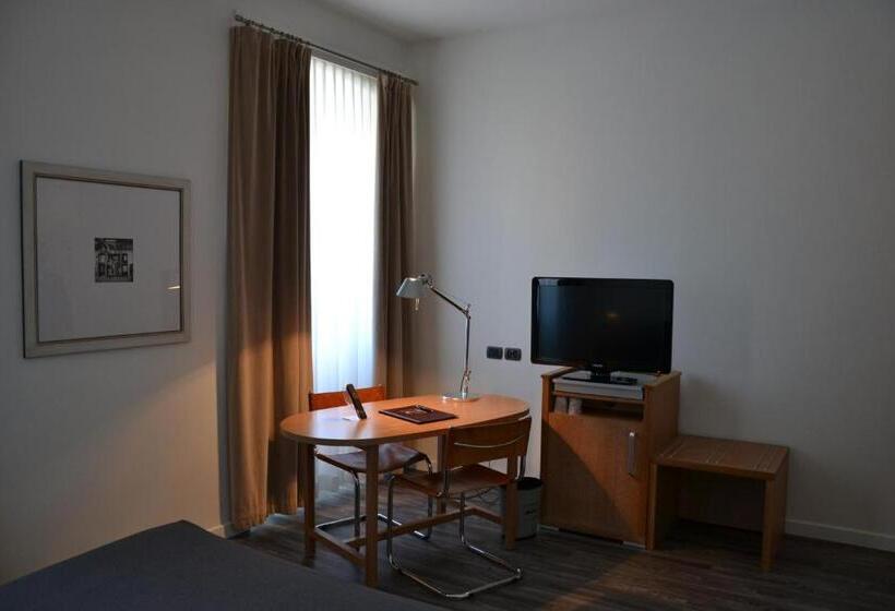 スタンダードルーム, Albergo Alla Posta