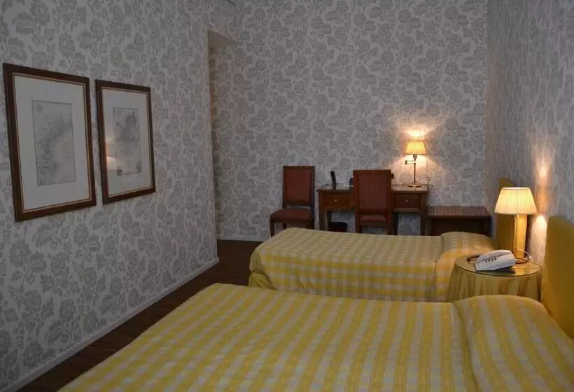 デラックストリプルルーム, Albergo Alla Posta