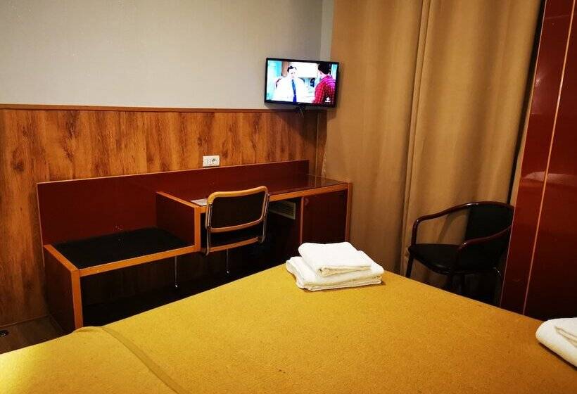 Standard Egyágyas Szoba, New Alexander