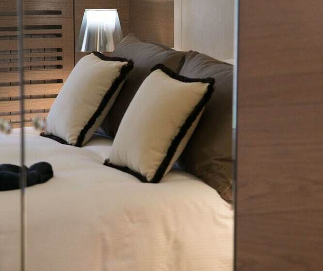 Номер Стандарт, Ambra Cortina Luxury&fashion