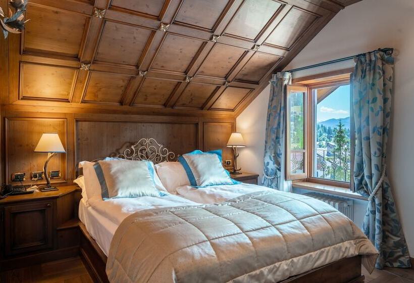 Номер Deluxe, Ambra Cortina Luxury&fashion