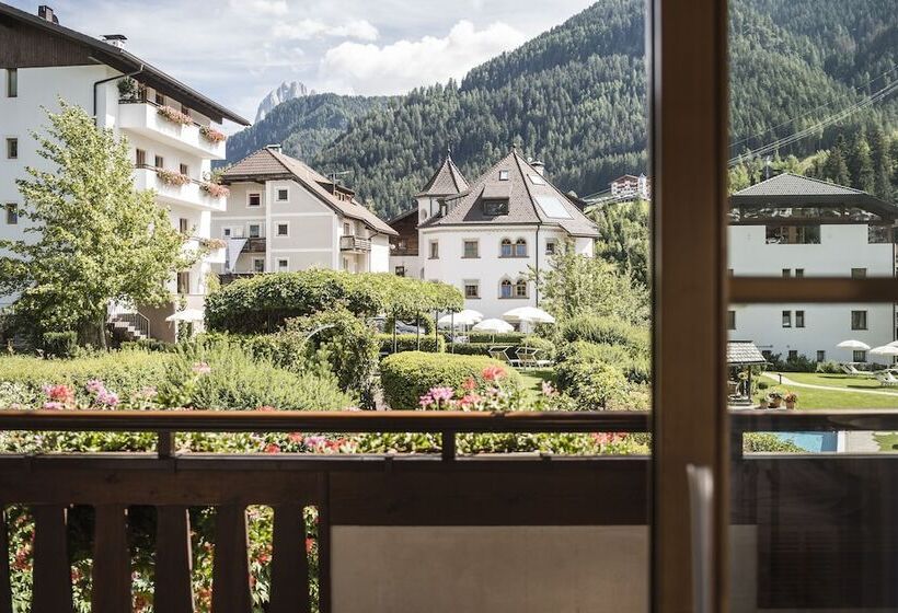 수피리어 룸, Angelo Engel