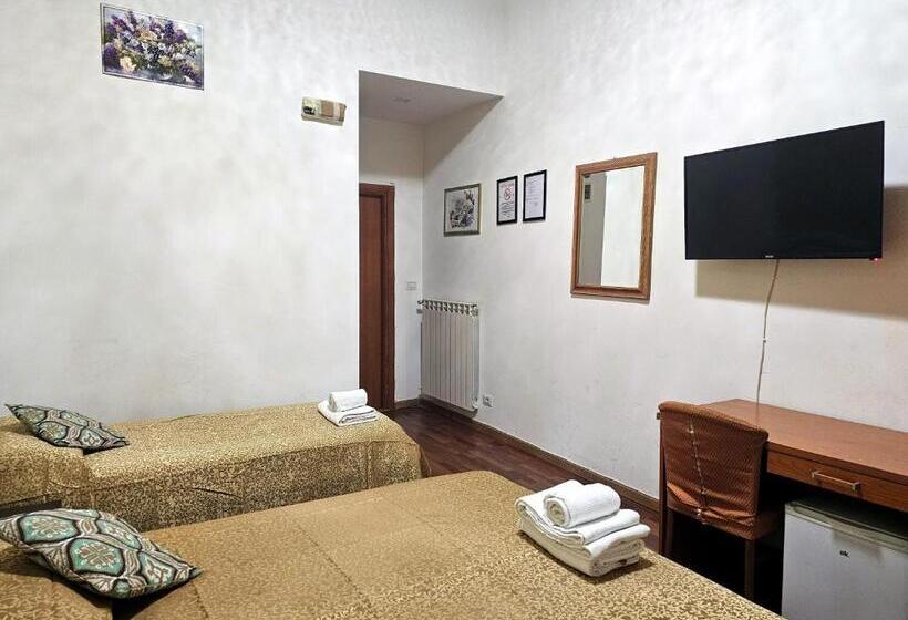 Chambre Quadruple Standard, Aquarium Termini