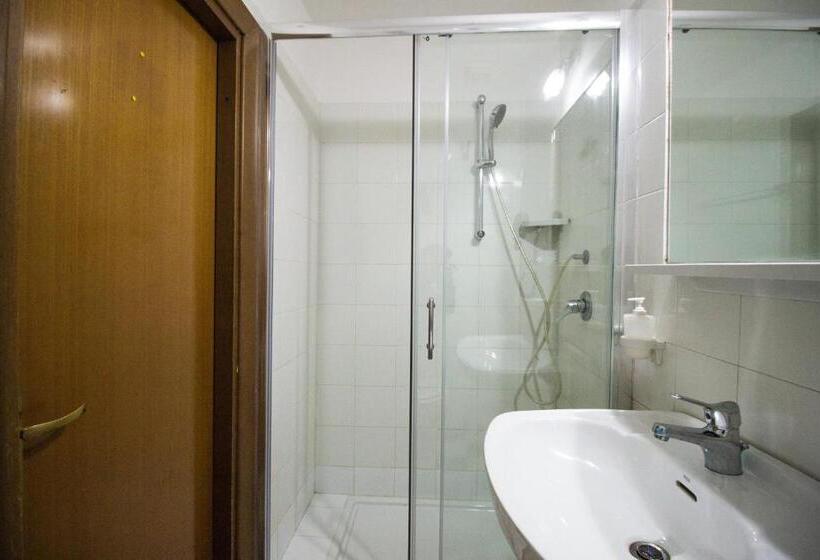 חדר סטנדרט, Aquarium Termini