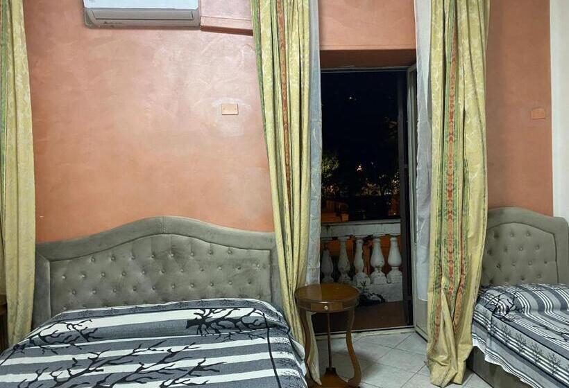 חדר משפחתי, Aquarium Termini