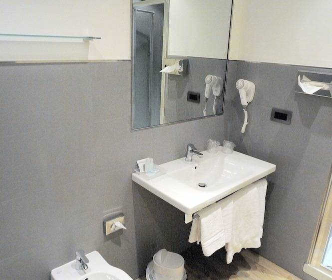 Номер Deluxe Вид на Море Боковой, Astoria