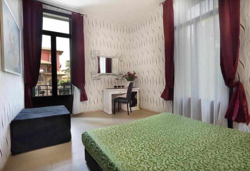 חדר דלוקס, Atlanta Augustus