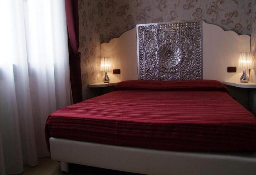 חדר סטנדרט, Atlanta Augustus