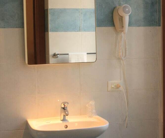 اتاق استاندارد سه نفره, Bellevue