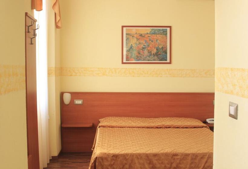 اتاق استاندارد سه نفره, Bellevue