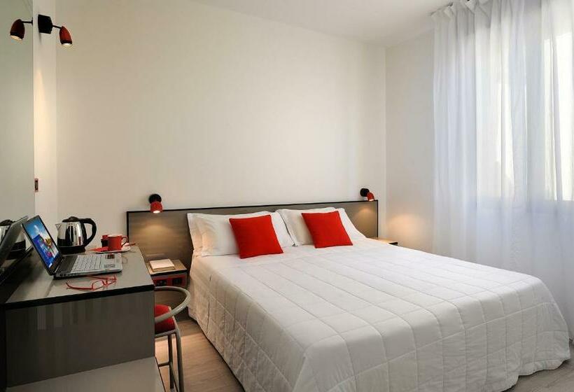 חדר אקונומי, Boemia