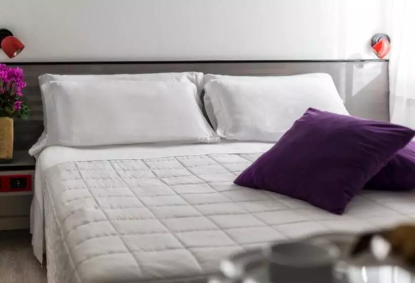Economy Triple Room, Boemia