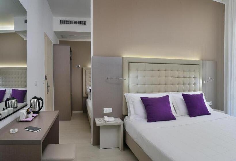 חדר משפתחתי סופריור, Boemia