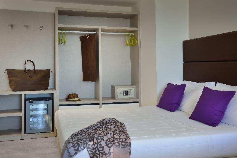 חדר סופריור, Boemia