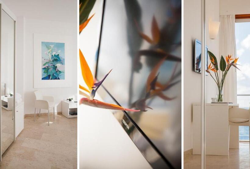 标准间带阳台, Caravelle Thalasso & Wellness