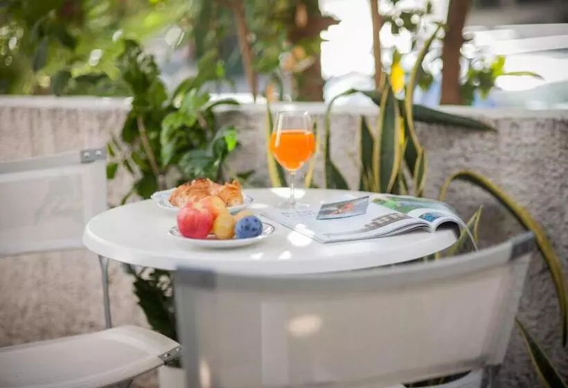 ガーデンビュースタンダードルーム, Caravelle Thalasso & Wellness