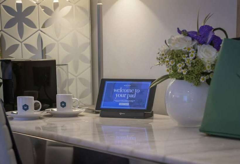 חדר דלוקס, The Morgan