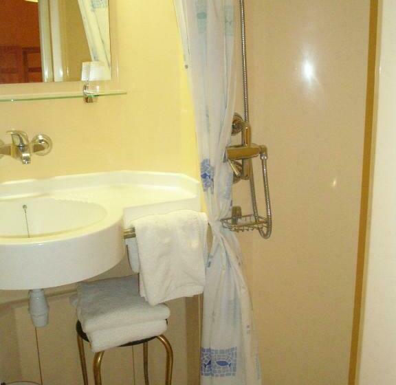 Номер Стандарт, Des Alpes