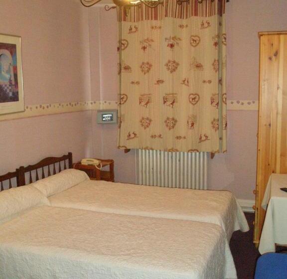 Номер Стандарт, Des Alpes