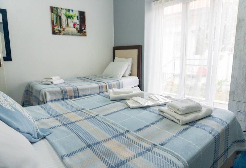 Номер Стандарт Трехместный, Lacivert