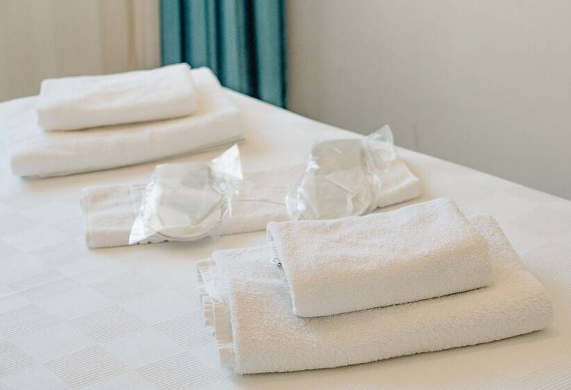 Номер Стандарт Трехместный, Lacivert