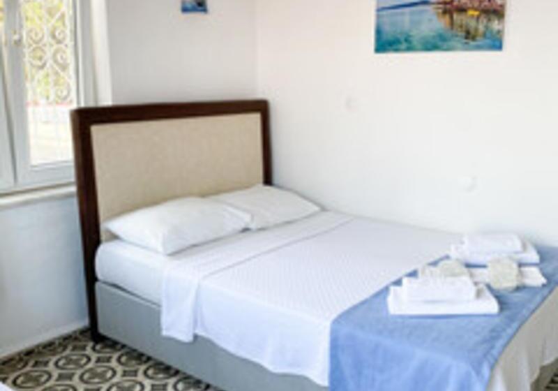 スタンダードルーム, Lacivert