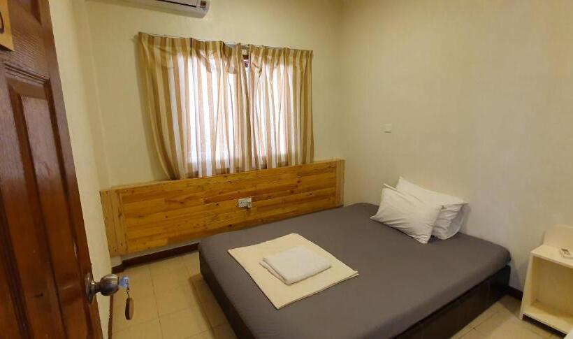 اتاق اکونومی یک تخته, Surf Deck