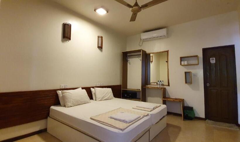 Triple Room Sea View, Surf Deck