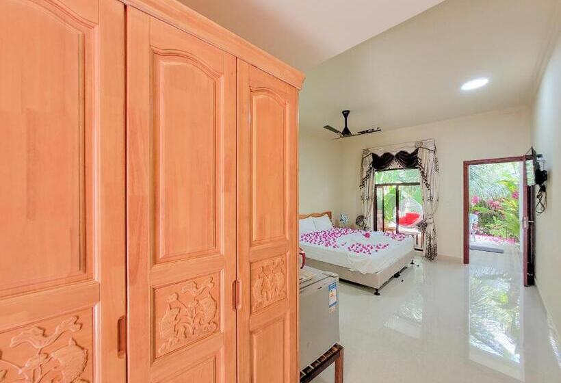 اتاق استاندارد, Sunrise Inn