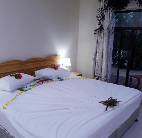 اتاق استاندارد, Sunrise Inn