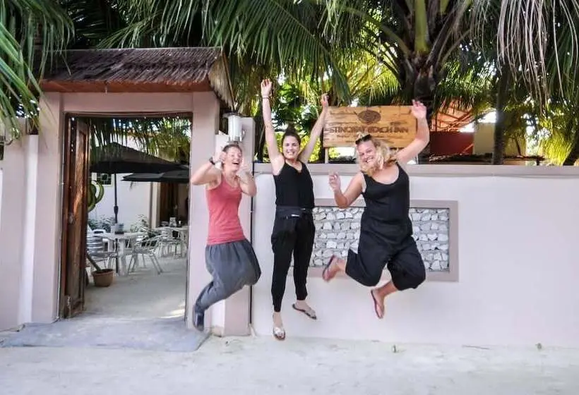 اتاق استاندارد با چشم‌انداز باغ, Stingray Beach Inn