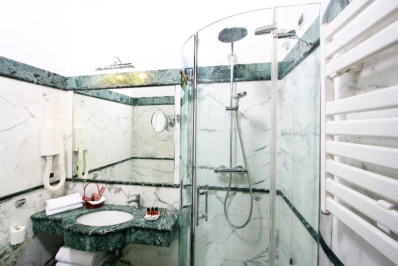 اتاق استاندارد, Arcangelo