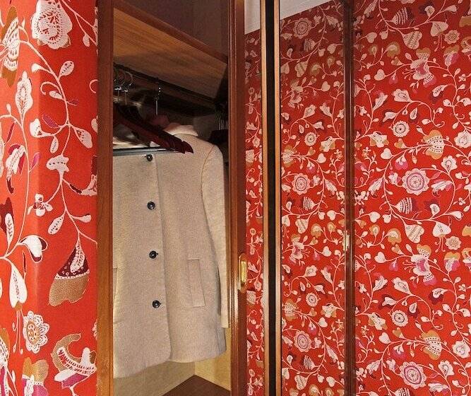 اتاق سوپریور, Arcangelo