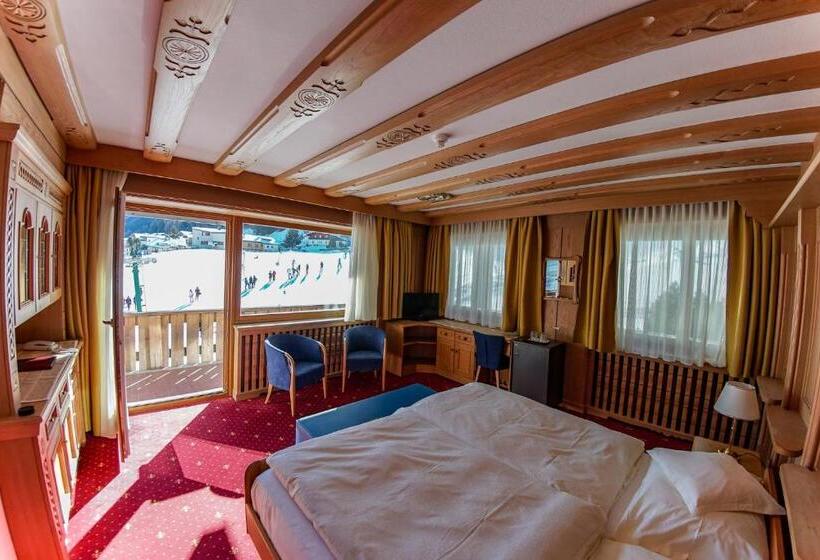 اتاق سوپریور, Hell