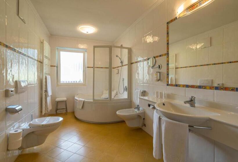 سوییت خانوادگی, Hell