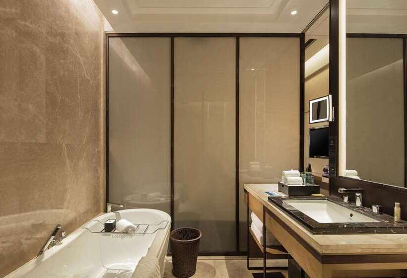 Deluxe Room, Hilton Milan