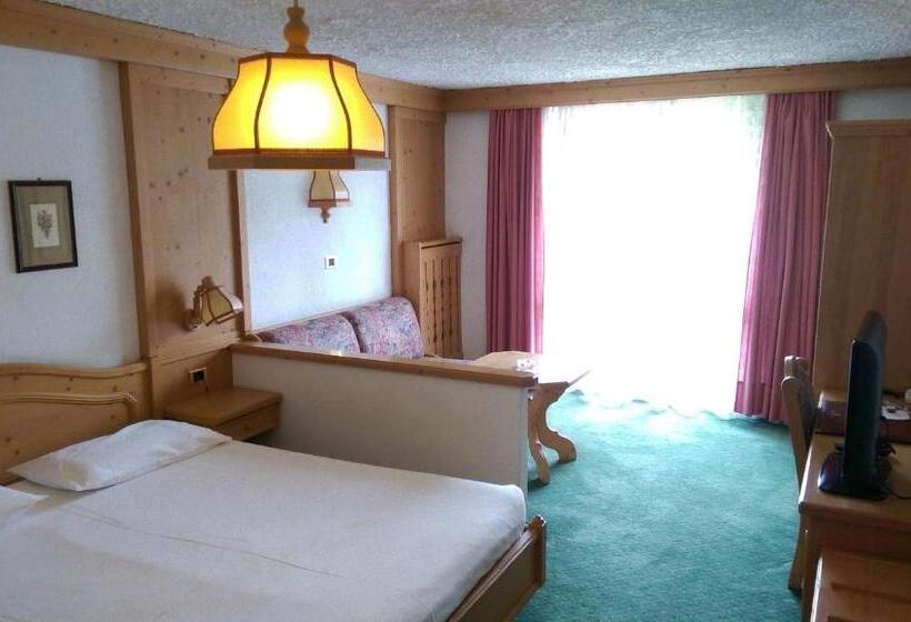 اتاق کلاسیک, Intermonti