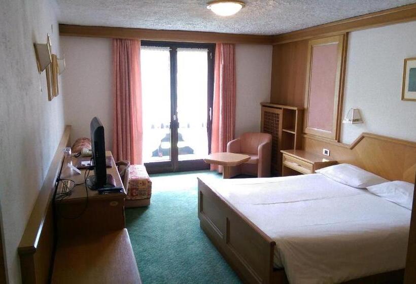 اتاق کلاسیک, Intermonti