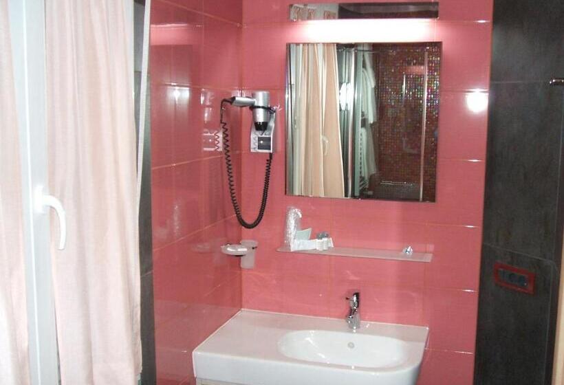 スタンダードルーム, La Pioppa