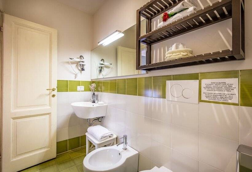 اتاق استاندارد, La Scaletta Al Ponte Vecchio