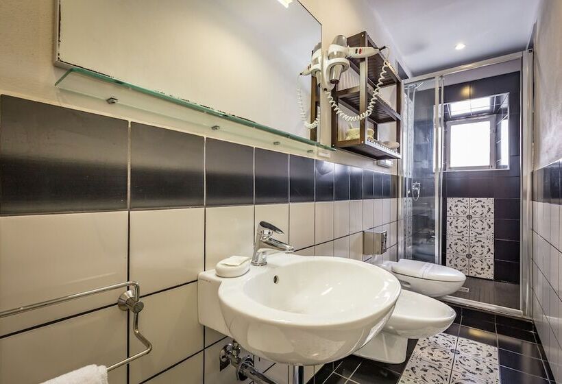 اتاق سوپریور, La Scaletta Al Ponte Vecchio