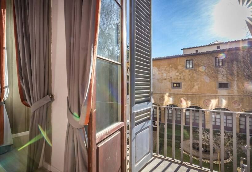 سوییت لوکس, La Scaletta Al Ponte Vecchio