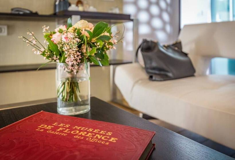 سوییت با چشم‌انداز باغ, La Scaletta Al Ponte Vecchio