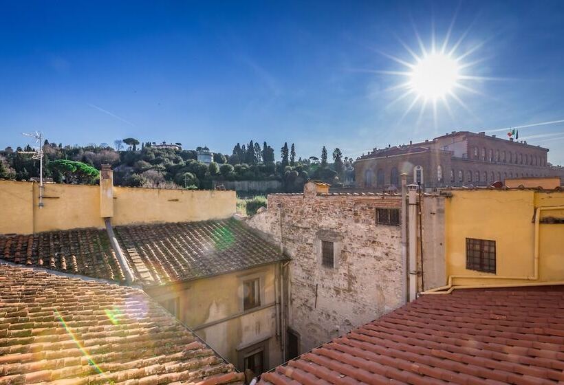 اتاق استاندارد با چشم‌انداز باغ, La Scaletta Al Ponte Vecchio